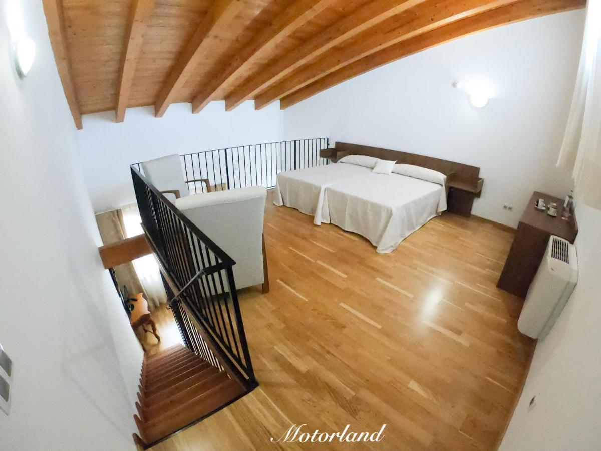 Hotel Baron Andilla Valdealgorfa エクステリア 写真
