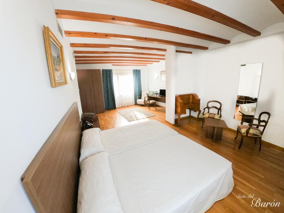 Hotel Baron Andilla Valdealgorfa エクステリア 写真
