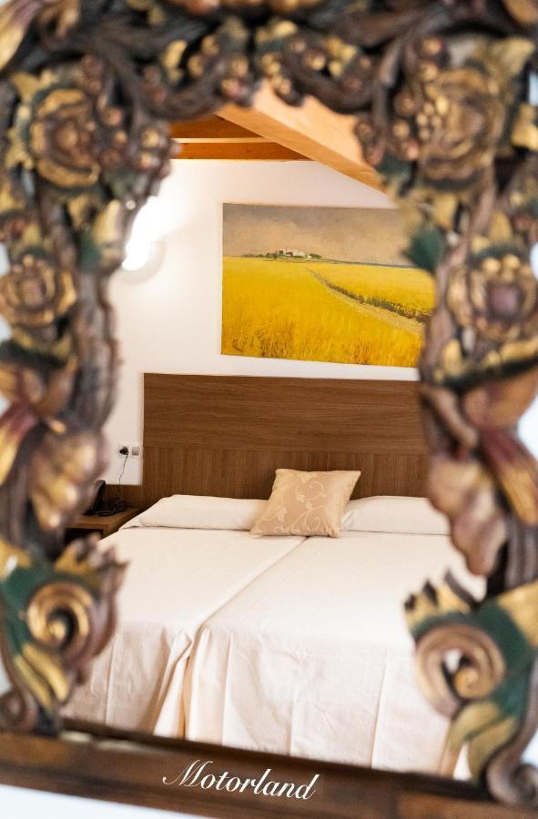 Hotel Baron Andilla Valdealgorfa エクステリア 写真