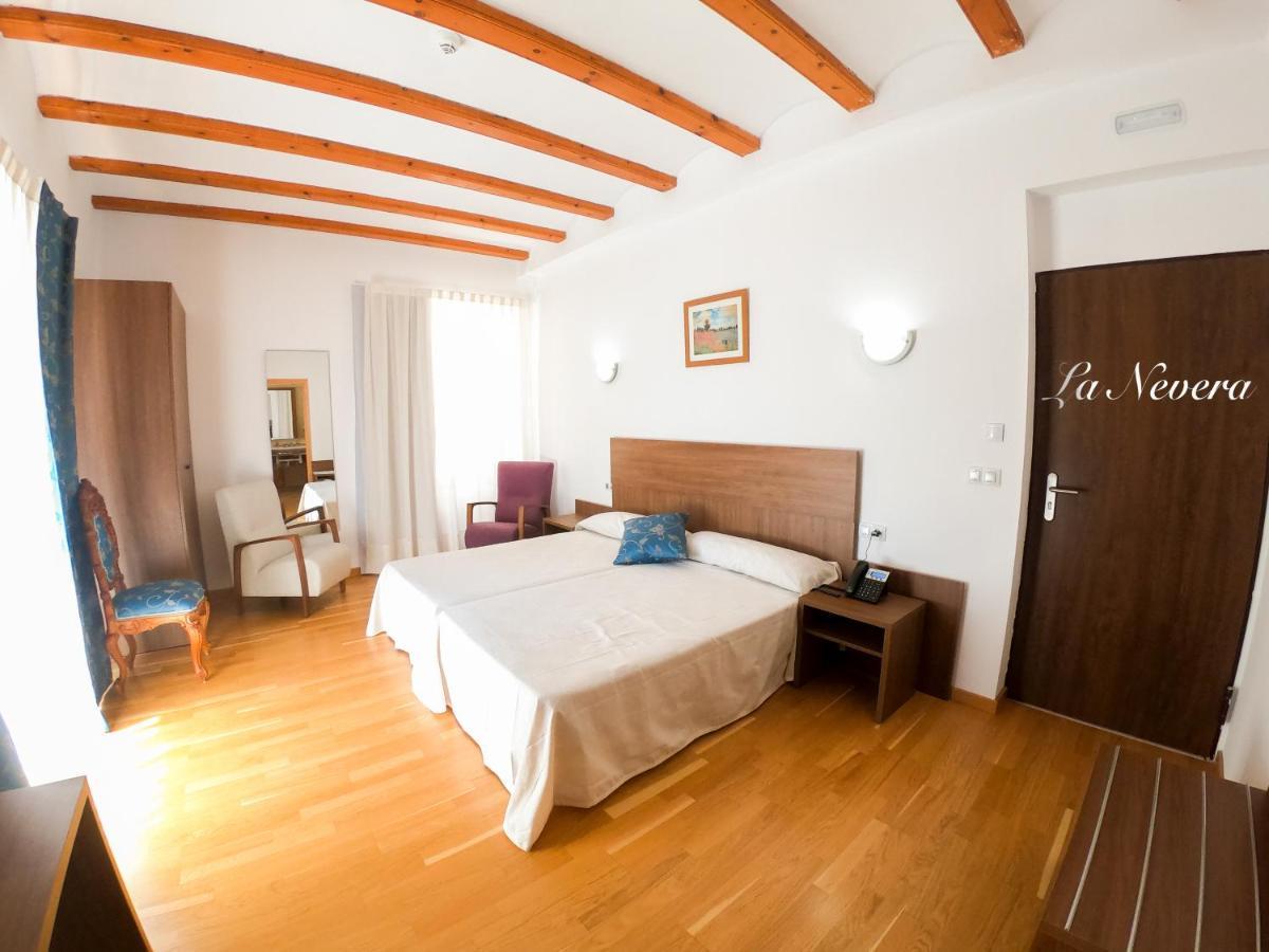 Hotel Baron Andilla Valdealgorfa エクステリア 写真