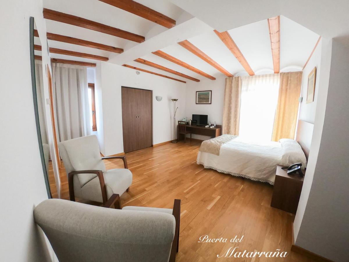 Hotel Baron Andilla Valdealgorfa エクステリア 写真