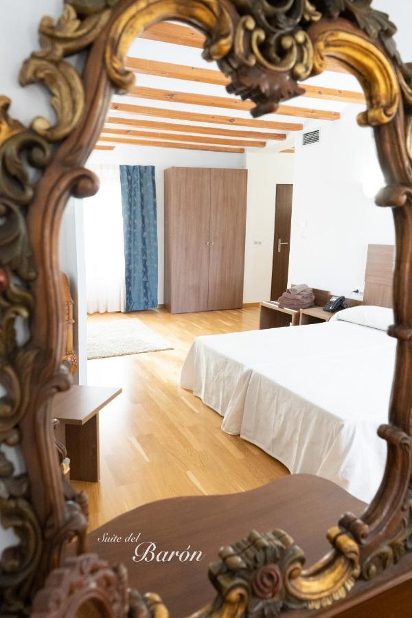 Hotel Baron Andilla Valdealgorfa エクステリア 写真