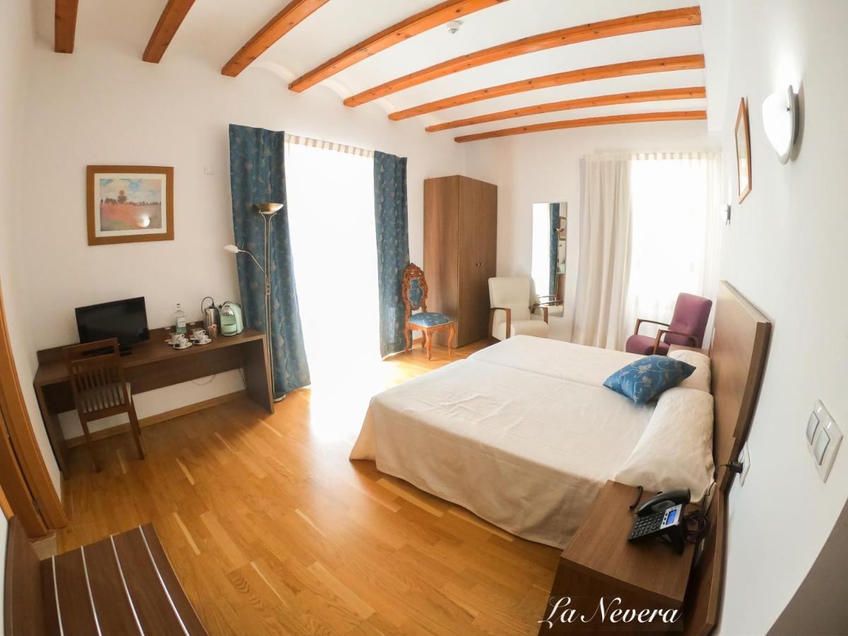 Hotel Baron Andilla Valdealgorfa エクステリア 写真