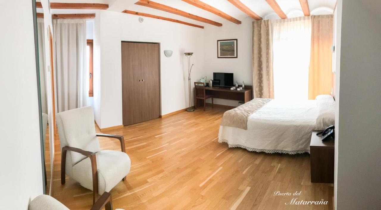 Hotel Baron Andilla Valdealgorfa エクステリア 写真